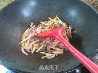 肉丝洋葱炒野山笋的做法步骤：10