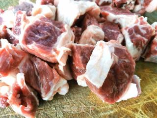 砂锅炖牛肉的做法步骤：2