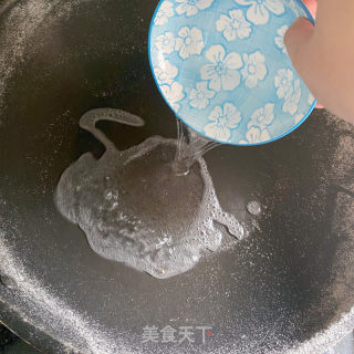 盐焗花生的做法步骤：3