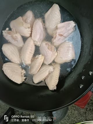可乐鸡翅的做法步骤：2