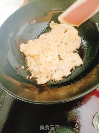 韭黄炒蛋的做法步骤：4