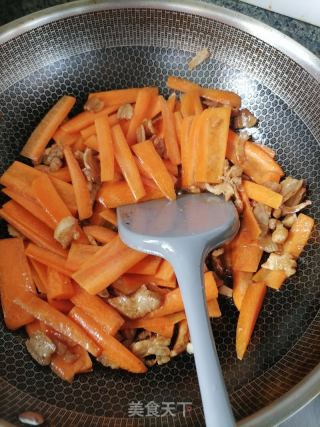 胡萝卜炒肉的做法步骤：6