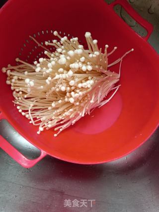 腊肉丁蔬菜豆腐羹的做法步骤：1