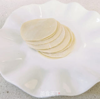饺子皮锅巴的做法步骤：1