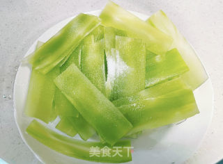 凉拌莴笋的做法步骤：5
