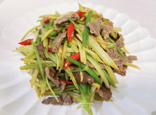 西芹炒牛肉（减肥版）的做法步骤：7