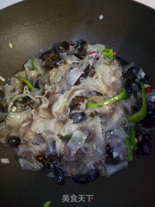 酸辣炒粉皮的做法步骤：5