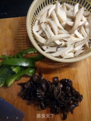 小炒杏鲍菇的做法步骤：3