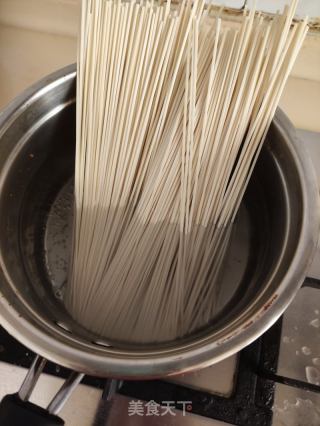 金针菇麻酱拌面的做法步骤：4