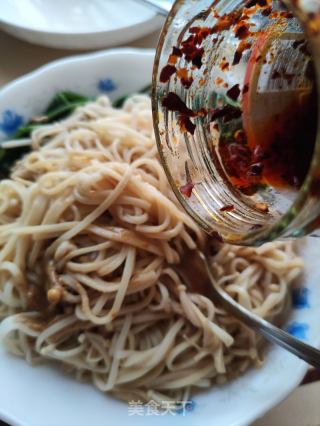 金针菇麻酱拌面的做法步骤：8