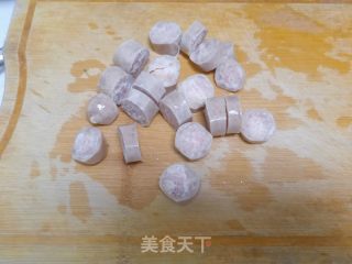 土豆烤肠的做法步骤：1