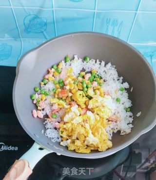玉米炒饭的做法步骤：6