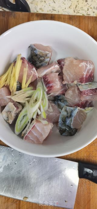 麻辣豆腐鱼的做法步骤：1
