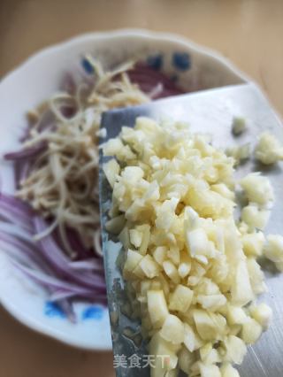 凉拌金针菇洋葱丝的做法步骤：6