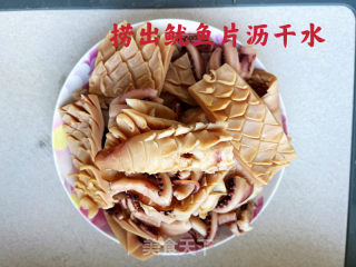家常烧鱿鱼（干鱿鱼）的做法步骤：10