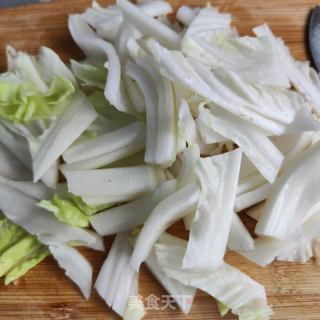 金汤白菜年糕的做法步骤：1