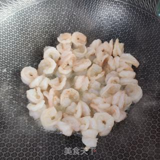 虾仁炒时蔬的做法步骤：8