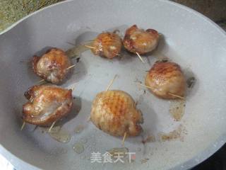 鸡翅中包鹌鹑蛋的做法步骤：8