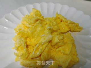 韭黄炒蛋的做法步骤：4