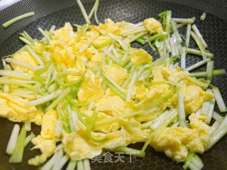 韭黄炒蛋的做法步骤：6