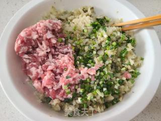 酸菜肉馅包子的做法步骤：4