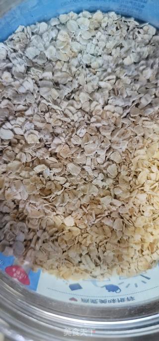 生菜鸡丝香菇燕麦粥的做法步骤：2