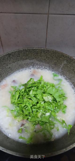生菜猪红瘦肉粥的做法步骤：7