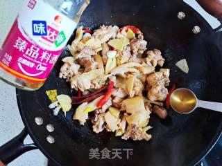 家常土豆炖鸡块的做法步骤：7