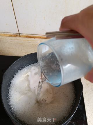 红汤蔬菜面的做法步骤：2