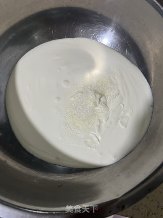 雪媚娘（冰皮月饼粉版本）的做法步骤：4