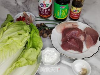 青菜肉卷的做法步骤：1