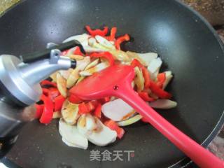 红椒野山笋鲜素鸡的做法步骤：6