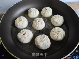 韭菜猪肉生煎包的做法步骤：11