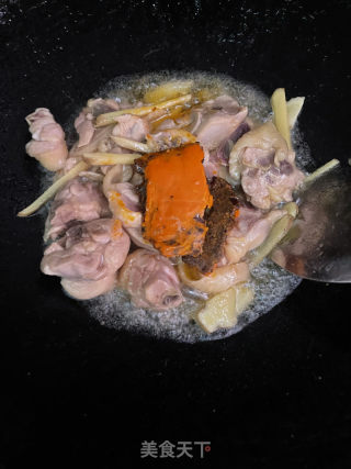 肥肠鸡的做法步骤：9