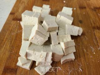 洋葱炒豆腐的做法步骤：2