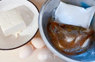 虾仁豆腐蒸鸡蛋的做法步骤：1
