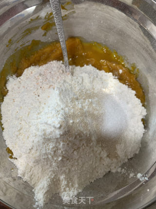 椰蓉黃金包（手揉面包）的做法步骤：2
