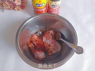 咸蛋黄叉烧肉的做法步骤：4