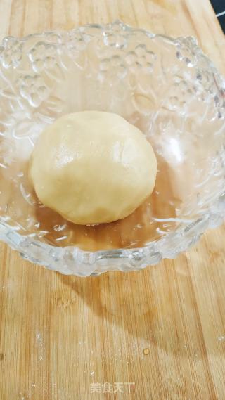 广式豆沙月饼的做法步骤：5