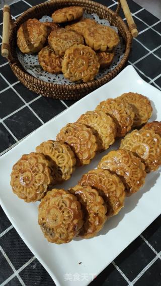 广式豆沙月饼的做法步骤：17