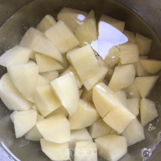 牛肉炖土豆的做法步骤：4