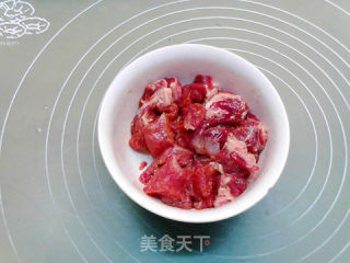 白玉菇蒸肉的做法步骤：3