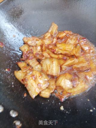 回锅肉的做法步骤：8