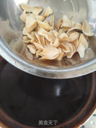 百合银耳蜂蜜糖水的做法步骤：4