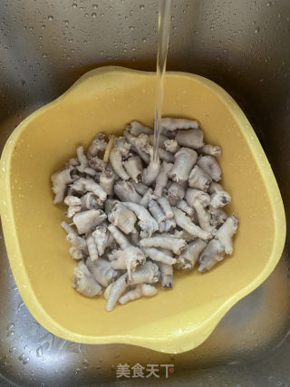 百香柠檬鸡爪的做法步骤：3