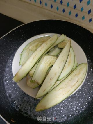 辣椒拌紫茄的做法步骤：2