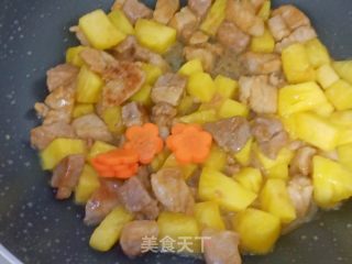 酸甜可口的菠萝炒肉的做法步骤：9