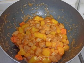 酸甜可口的菠萝炒肉的做法步骤：12
