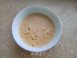 虾皮韭菜炒蛋的做法步骤：1