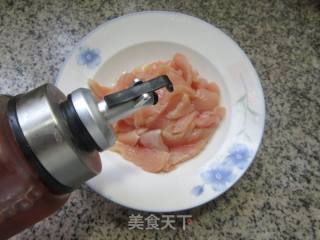 彩椒鸡胸肉炒野山笋的做法步骤：2